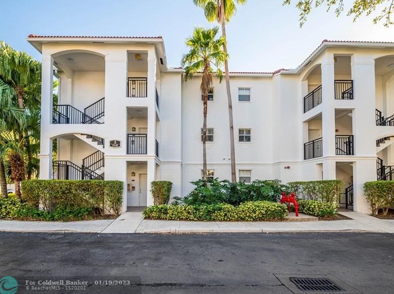 3145 184th St, Miami, FL 33160-2465