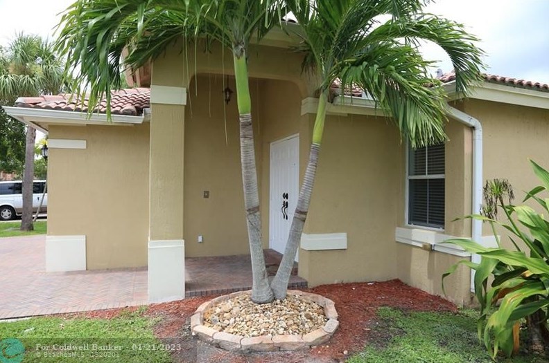16251 Sw 44th Ln, Miami, FL 33185