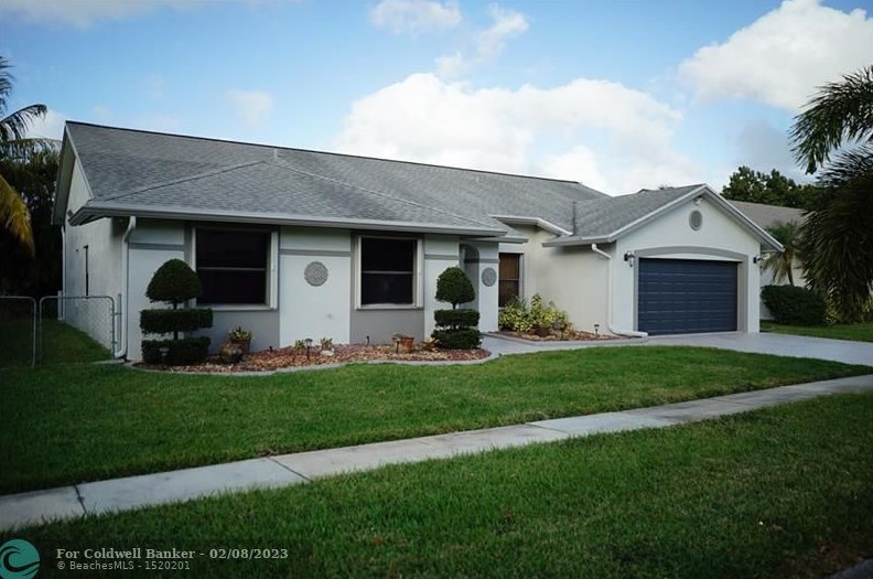 9801 Dunhill Dr, Hollywood, FL 33025
