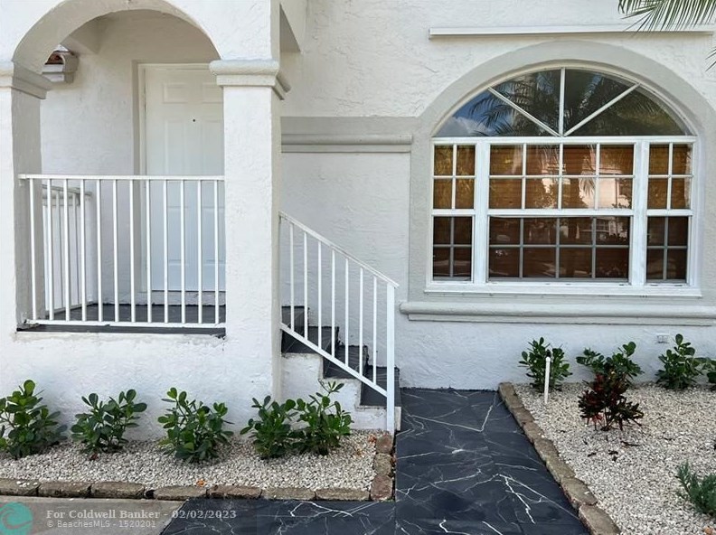 15946 Nw 12th Ct, Hollywood, FL 33028