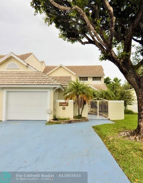 9915 49th Ter, Miami, FL 33178-1920