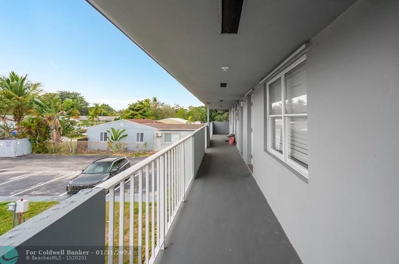 2633 Pierce St, Hollywood, FL 33020-3837