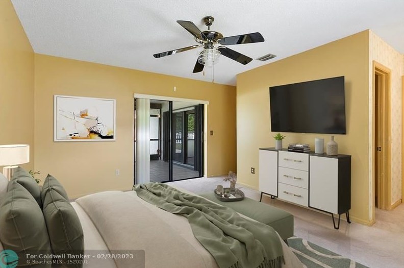 290 Las Palmas St, West Palm Beach, FL 33411-1323