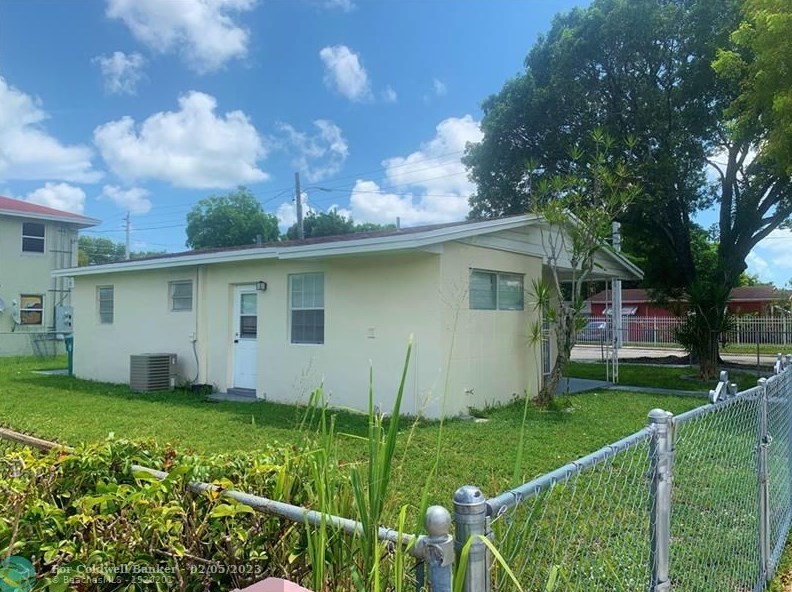 947 Nw 55th Ter, Miami, FL 33127