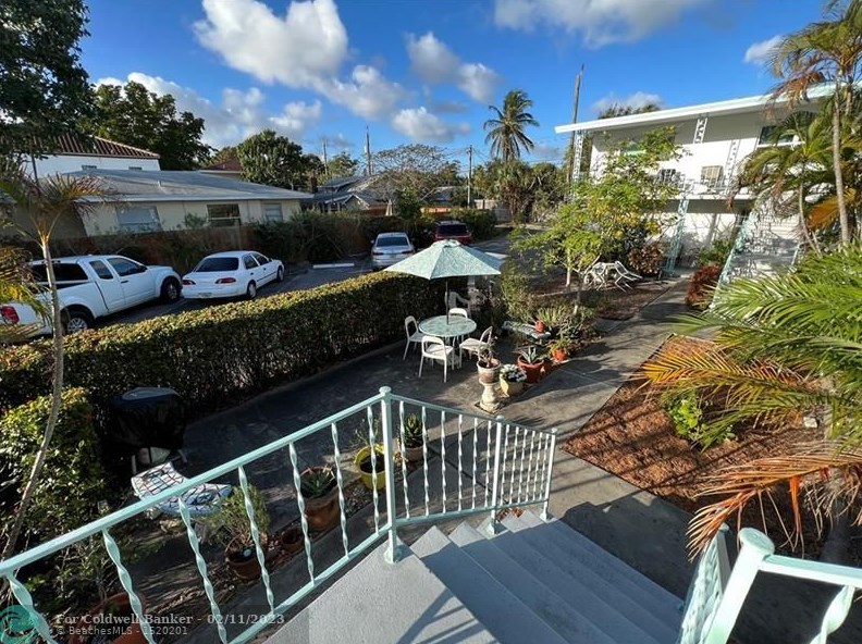 323 Federal Hwy, Lake Worth, FL 33460-4668