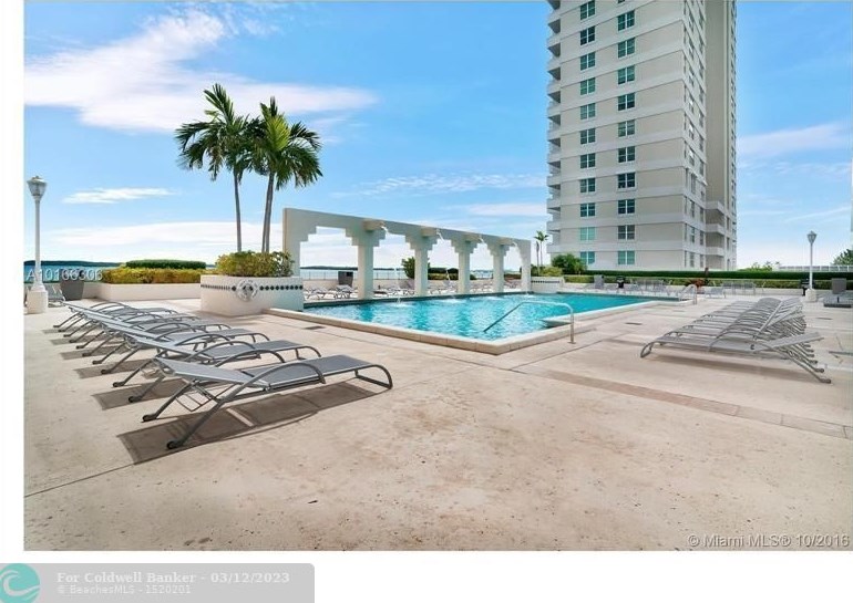 770 Claughton Island Dr, Miami FL 33131-2451 exterior