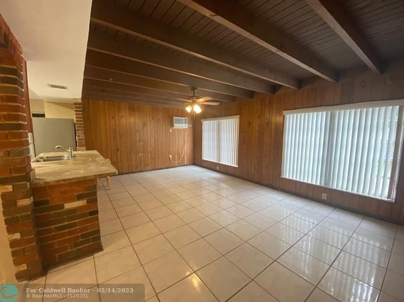 7961 Shalimar St, Hollywood FL  33023-2429 exterior