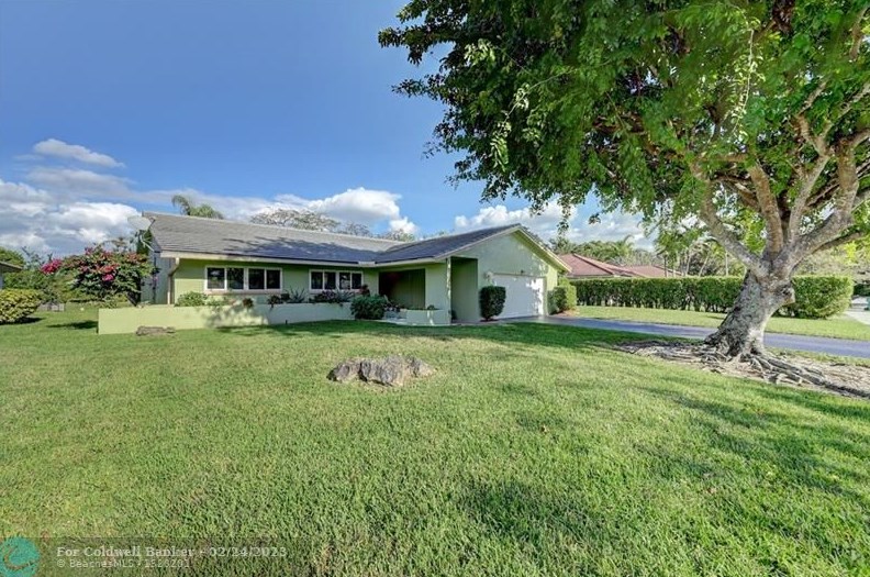 9975 Ramblewood Dr, Pompano Beach FL  33071-6559 exterior