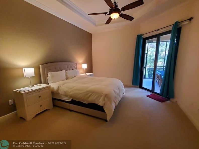 8234 Sanctuary Dr, Hobe Sound FL  33455-3960 exterior
