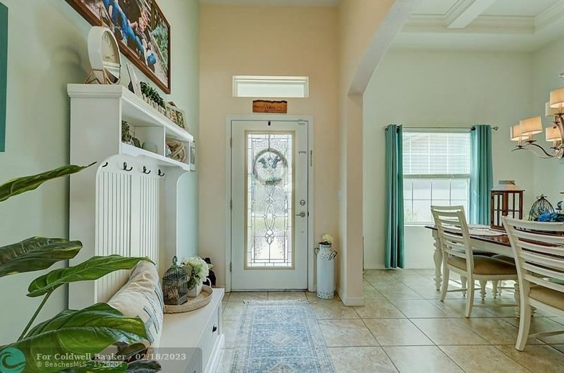 1557 Sw Urbino Ave, Fort Pierce, FL 34953