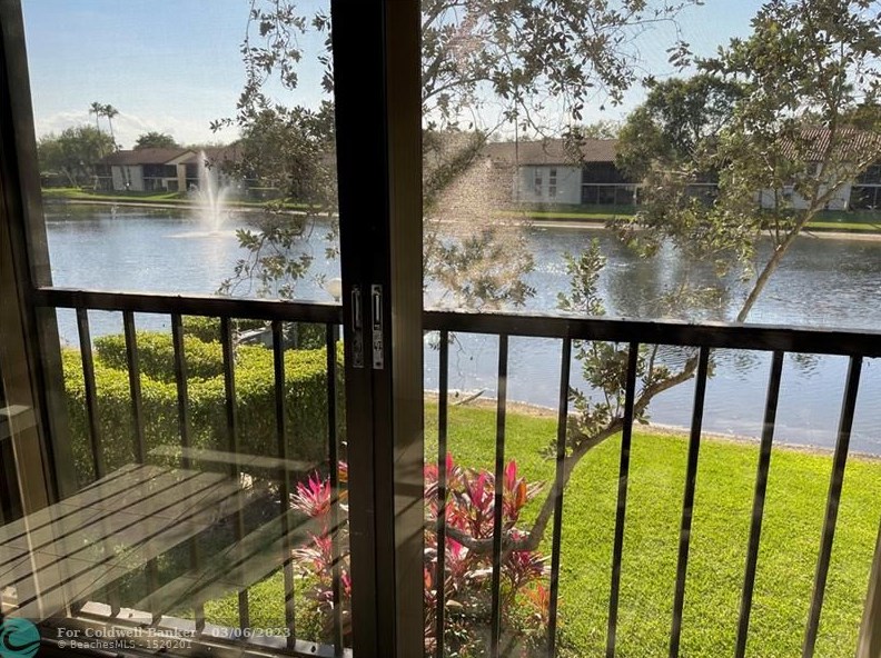 10447 S Circle Lake Dr #201, Boynton Beach, FL 33437