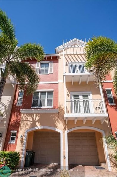 2353 Vintage Dr, Pompano Beach, FL 33064-6089