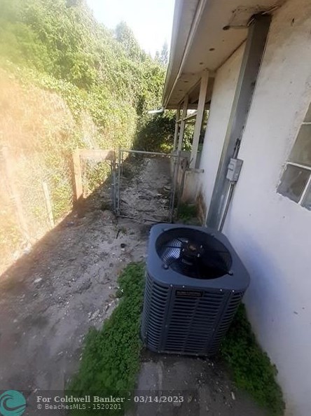 12405 20th Ave, Miami, FL 33167-2007