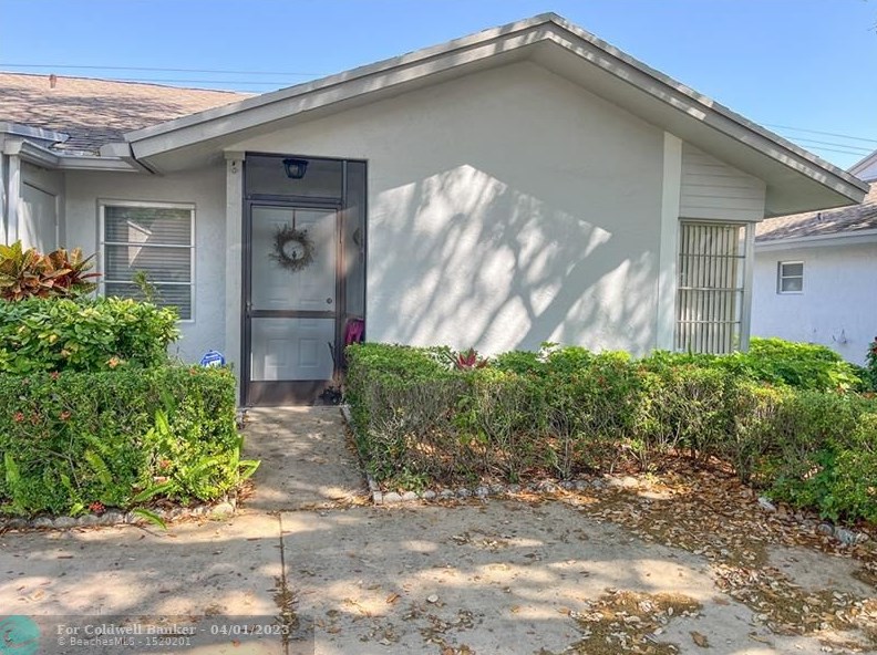 8673 Sunbird Pl, Boca Raton, FL 33496