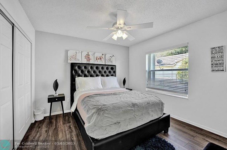 10561 Paso Fino Dr, Lake Worth FL  33449-8009 exterior