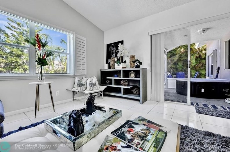 10561 Paso Fino Dr, Lake Worth FL  33449-8009 exterior