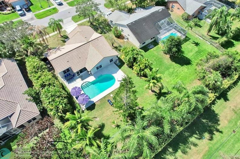 10561 Paso Fino Dr, Lake Worth FL  33449-8009 exterior