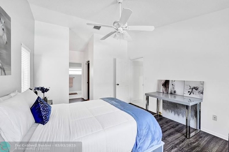 10561 Paso Fino Dr, Lake Worth FL  33449-8009 exterior