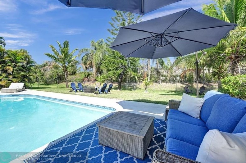 10561 Paso Fino Dr, Lake Worth FL  33449-8009 exterior