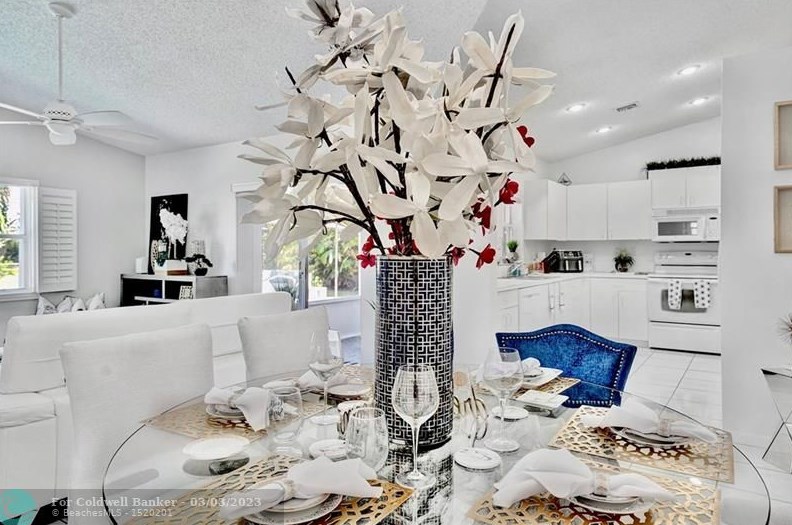 10561 Paso Fino Dr, Lake Worth FL  33449-8009 exterior