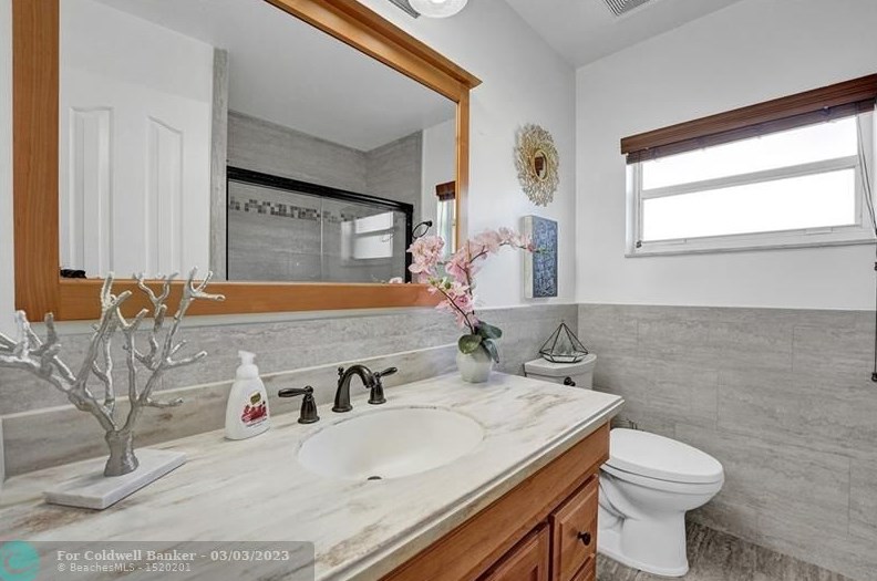 10561 Paso Fino Dr, Lake Worth FL  33449-8009 exterior