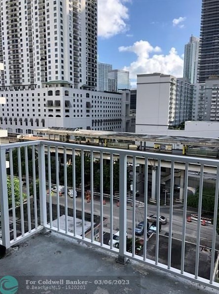 115 Sw 11th St #809, Miami, FL 33130