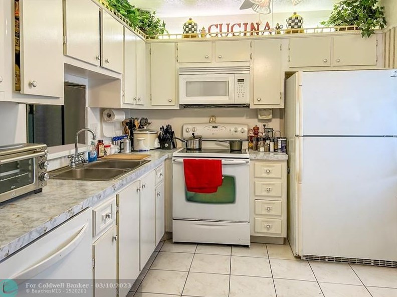 1025 Se 4th Ave #207, Dania Beach, FL 33004