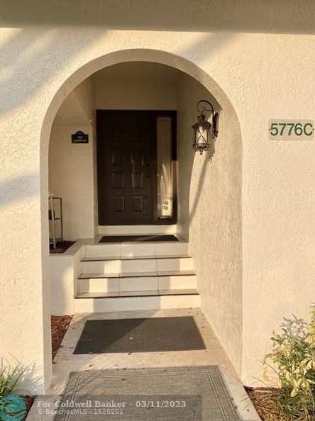 5776 Fox Hollow Dr, Boca Raton, FL 33486-8923