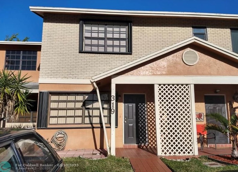 319 Nw 106th Ter, Hollywood, FL 33026