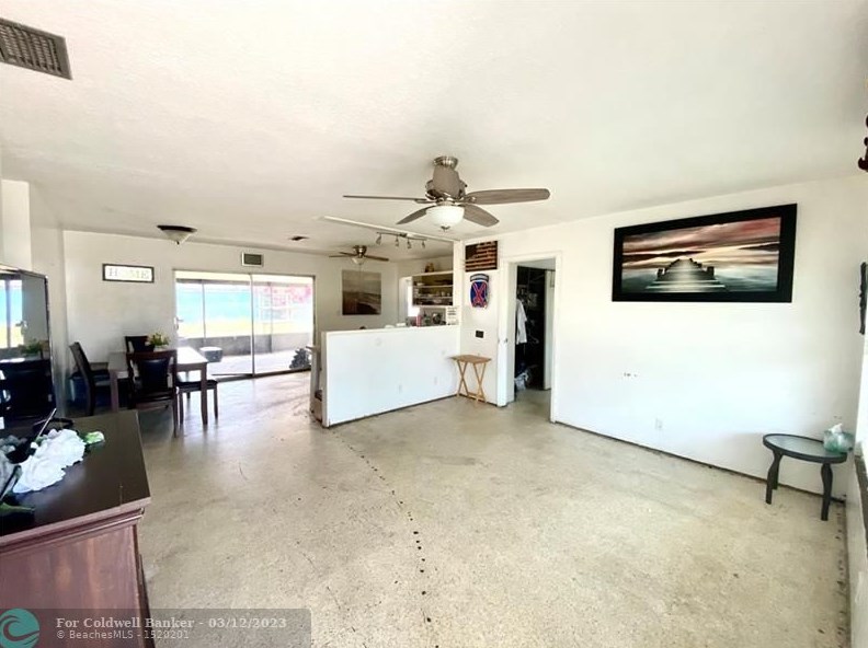 5540 38th Ct, Lake Worth, FL 33463-3233