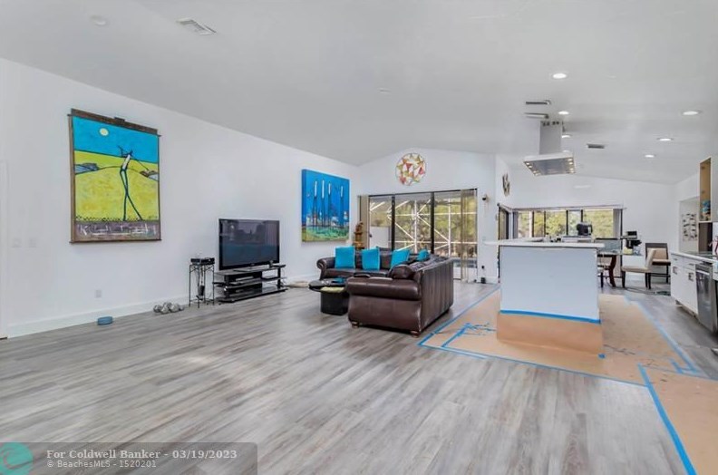 21465 Bridge View Dr, Boca Raton, FL 33428-1609