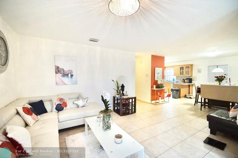 2471 18th Ter, Miami, FL