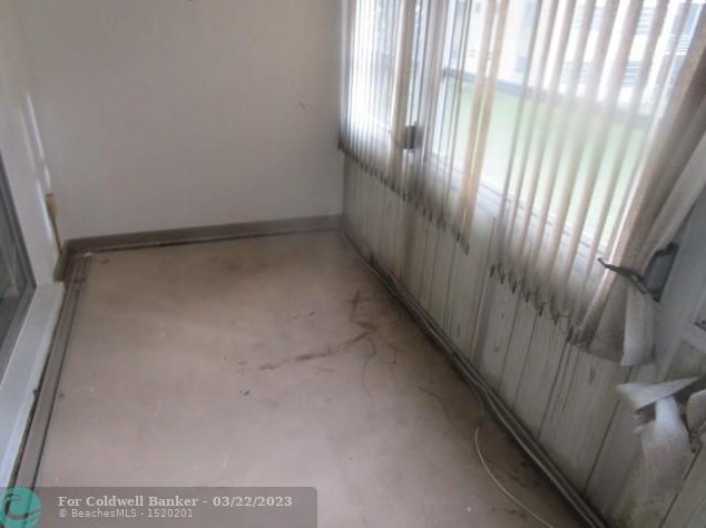 351 Cambridge Rd, Hollywood FL  33024-1177 exterior