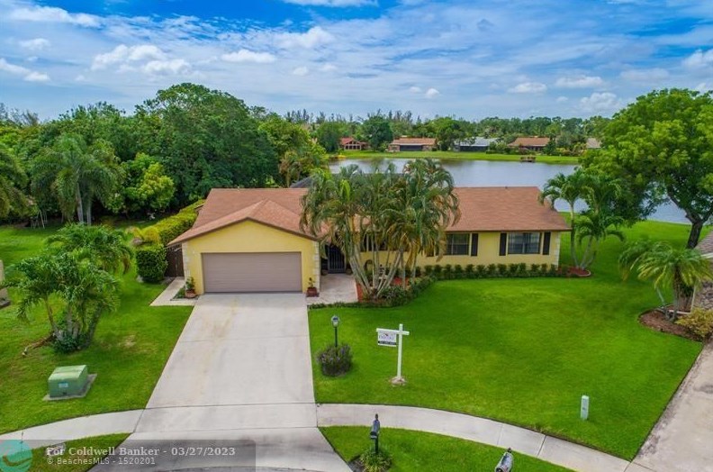 5270 Chelan Cv, Lake Worth, FL 33467-5514
