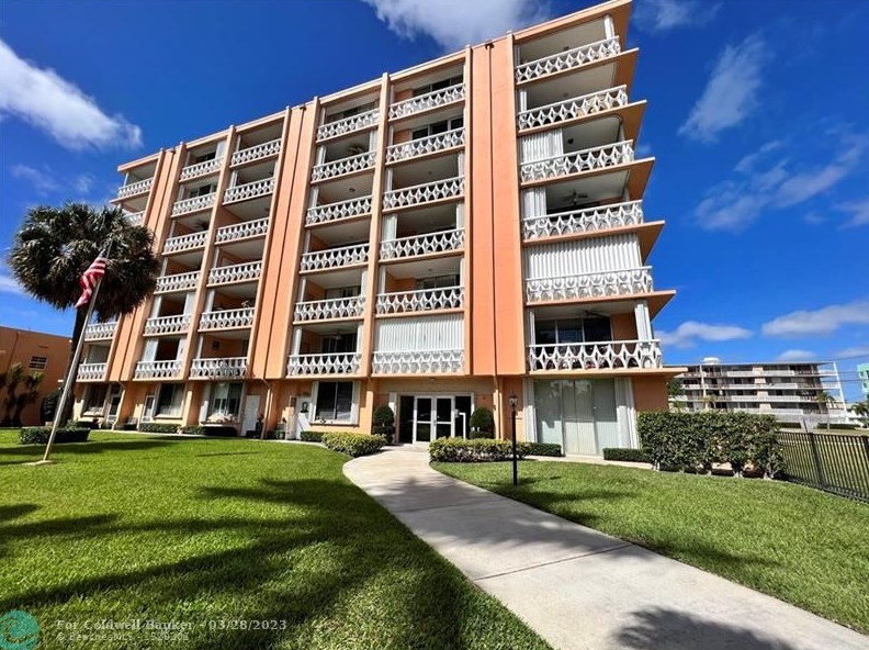 15 S Golfview Rd #604, Lake Worth, FL 33460