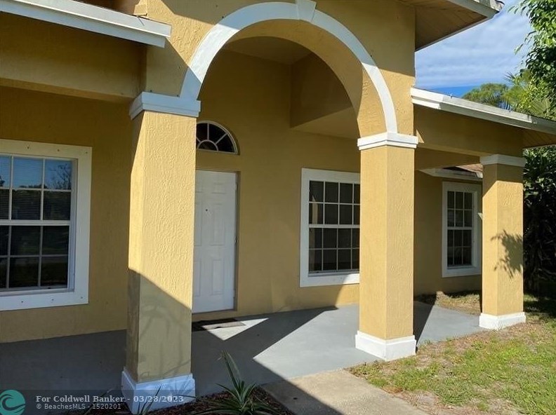 3542 Sw Margela St, Fort Pierce, FL 34953