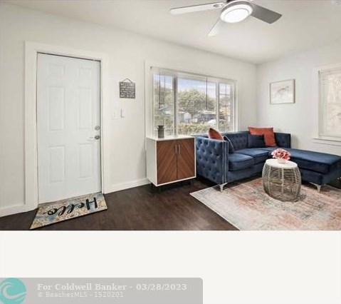 522 S J St, Lake Worth, FL 33460