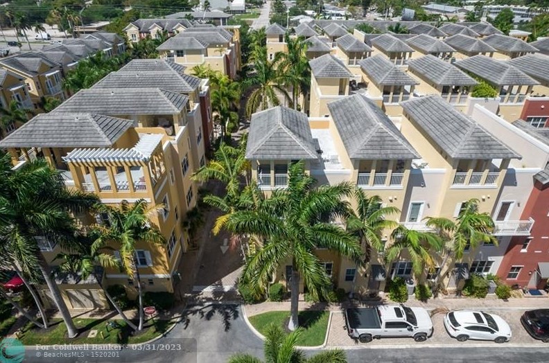 2318 Vintage Dr, Pompano Beach, FL 33064-6089