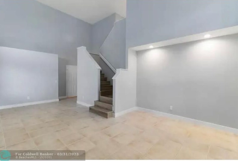 6396 Lansdowne Cir, Boynton Beach, FL 33472