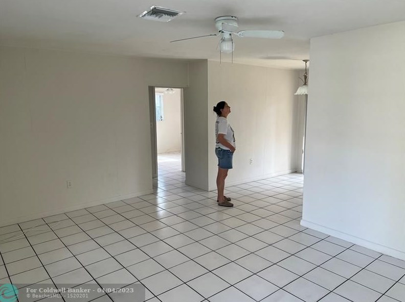 761 62nd Ave, Hollywood FL  33023-1334 exterior