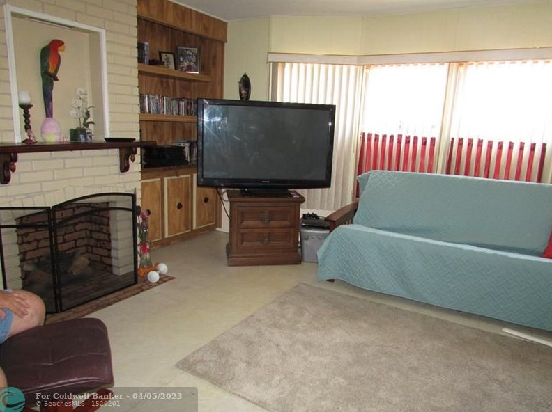 146 51st Ct, Pompano Beach, FL 33064-2332