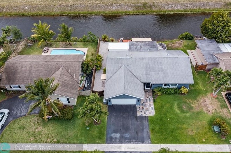 9648 Richmond Cir, Boca Raton FL  33434-2329 exterior