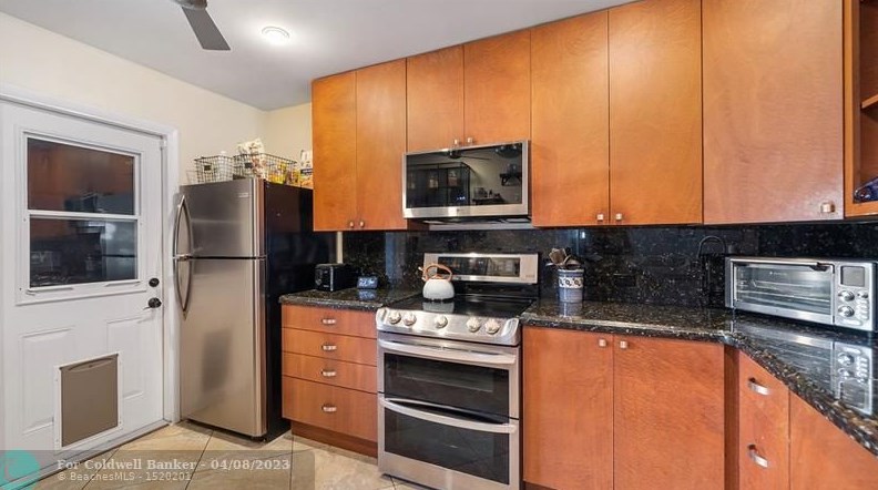 9648 Richmond Cir, Boca Raton FL  33434-2329 exterior