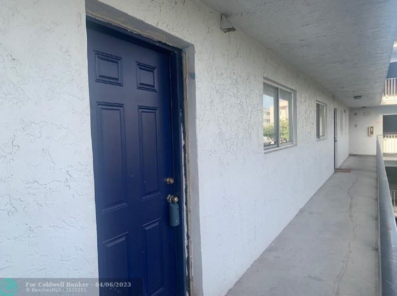 8730 N Sherman Cir #306, Hollywood, FL 33025