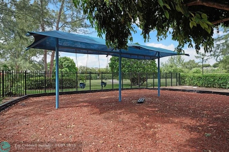 3490 Foxcroft Rd, Hollywood FL 33025-4159 exterior