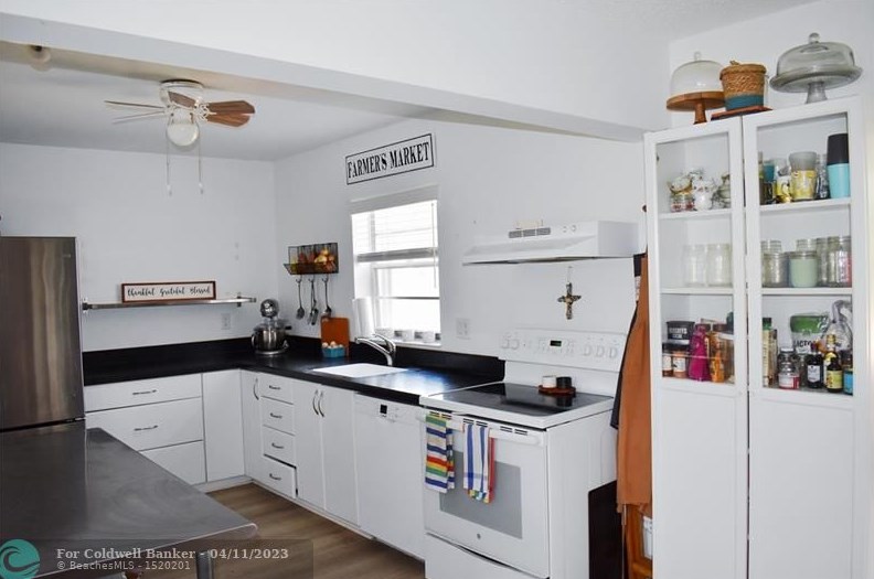 9339 Southampton Pl, Boca Raton FL  33434-2858 exterior