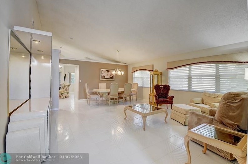 10921 Ladera Ln, Boca Raton FL  33498-1585 exterior