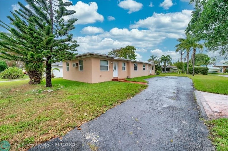 245 Ne 1st Terrace, Dania Beach, FL 33004