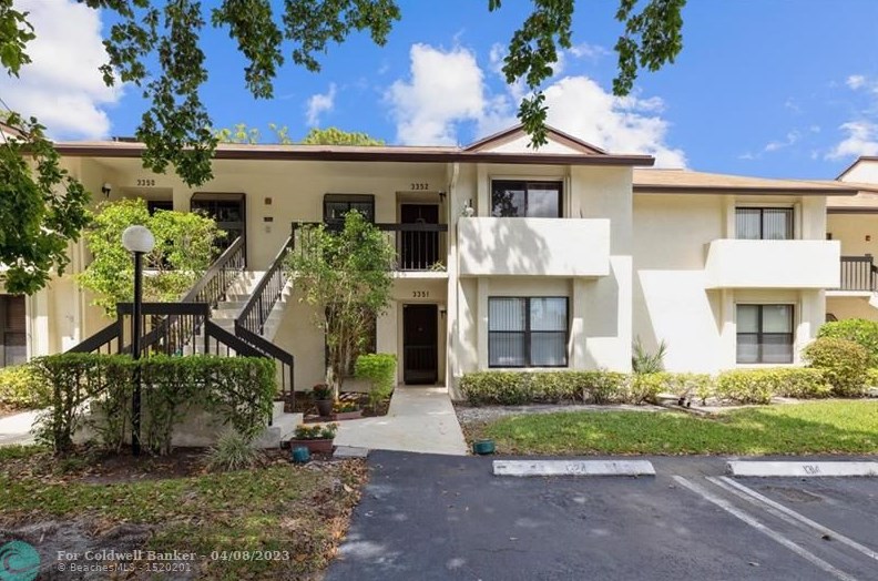 3351 Perimeter Dr, Lake Worth, FL 33467-2066