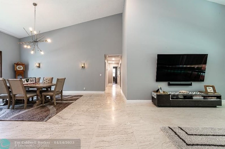 6148 Vista Linda Ln, Boca Raton FL  33433-8225 exterior